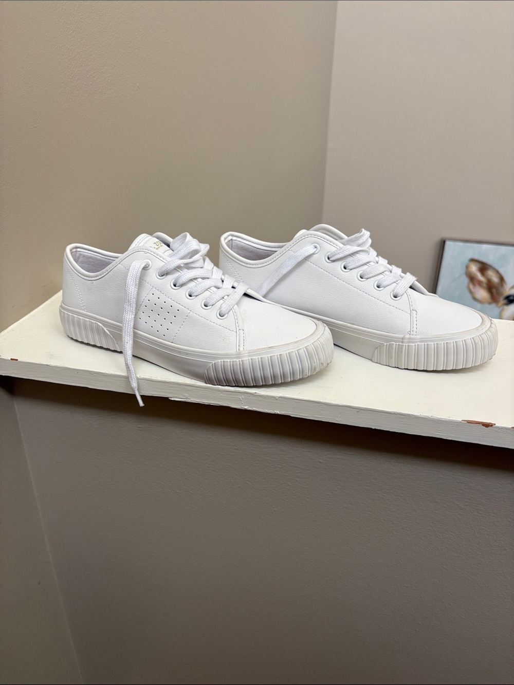 Rachel Zoe White Leather Lace-Up Sneakers with Gold Logo